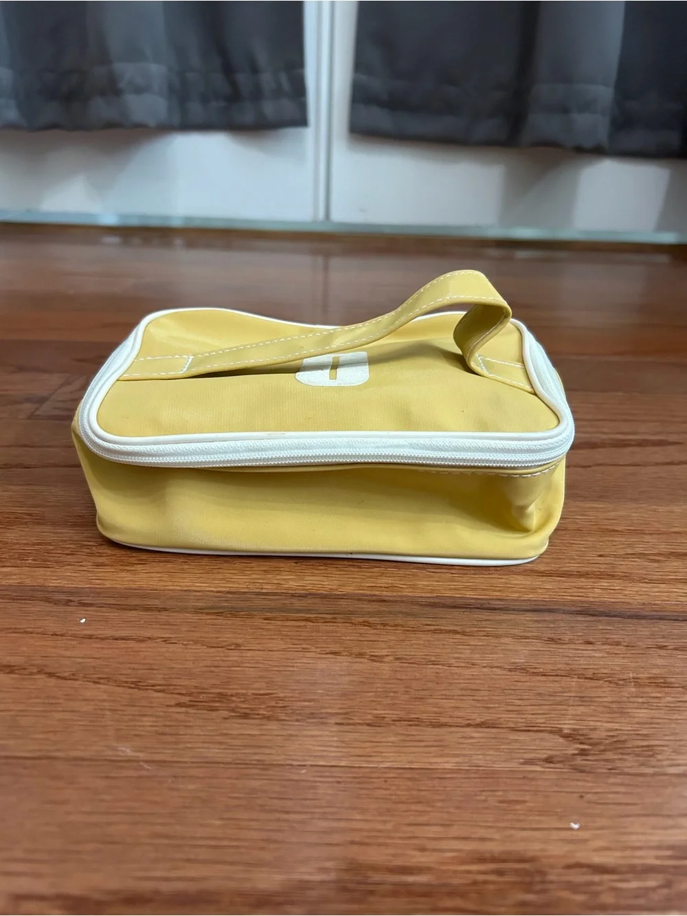 Clinique Yellow Cosmetic Makeup Travel Bag Toiletry Organizer Zip Case
